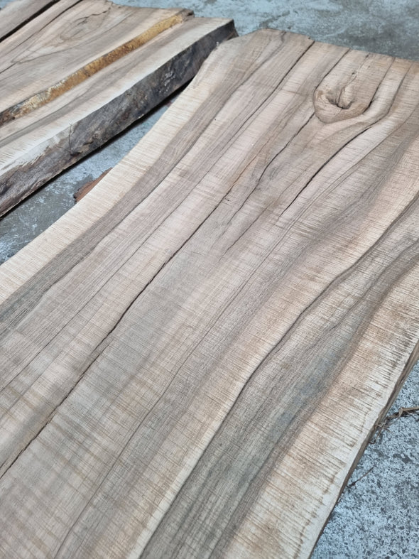 Walnut up to a length of 2.5m