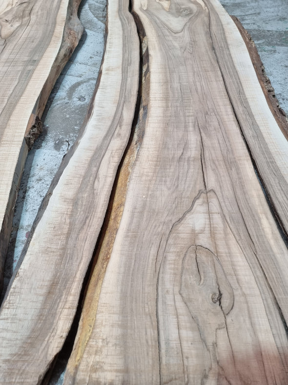 Walnut up to a length of 2.5m