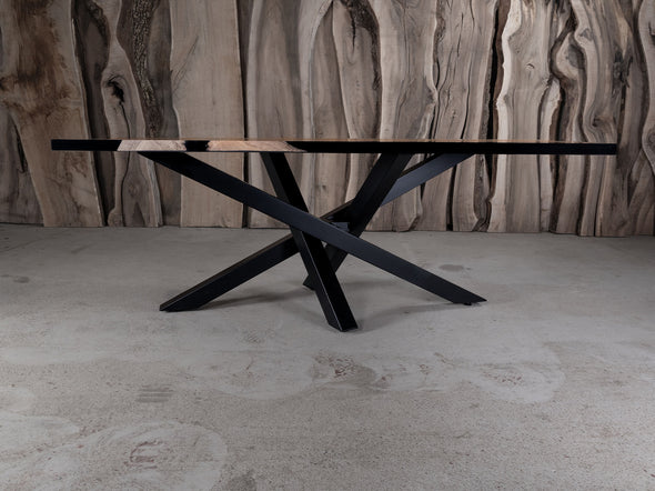 8-seater Oak And Matte Black Resin Table